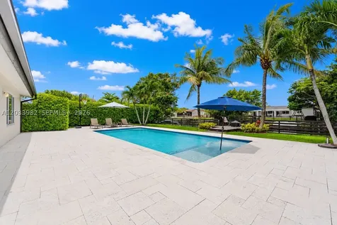 9780 SW 19th Street Miami FL 33165