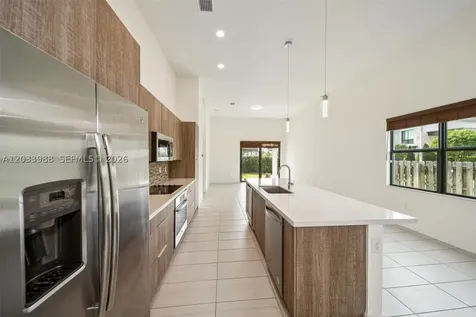 7635 NW 103rd Place Doral FL 33178