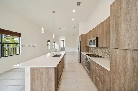 7635 NW 103rd Place Doral FL 33178