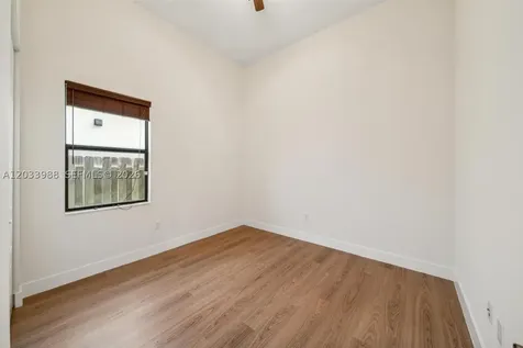 7635 NW 103rd Place Doral FL 33178