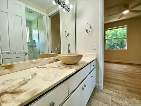 2694 Oakmont Weston FL 33332