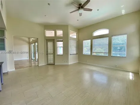2694 Oakmont Weston FL 33332