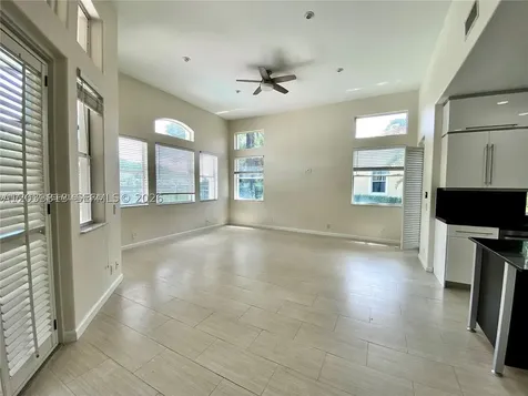 2694 Oakmont Weston FL 33332