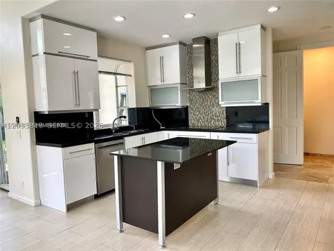 2694 Oakmont Weston FL 33332