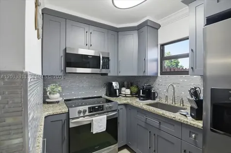 8008 SW 103rd Avenue Miami FL 33173