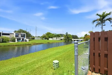 8008 SW 103rd Avenue Miami FL 33173