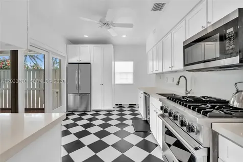 924 Belle Meade Island Drive Miami FL 33138