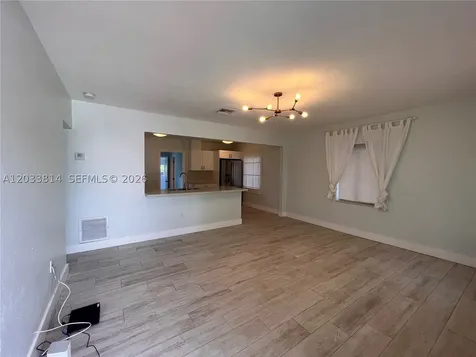 1860 NW 52 Street Miami FL 33142