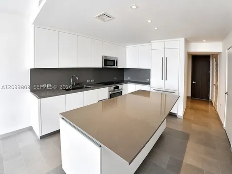 88 SW 7th Street Miami FL 33130
