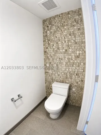 88 SW 7th Street Miami FL 33130