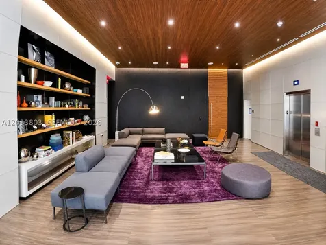 88 SW 7th Street Miami FL 33130