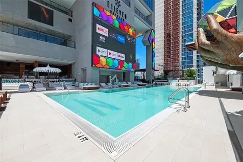 20 NE 11th Street Miami FL 33132