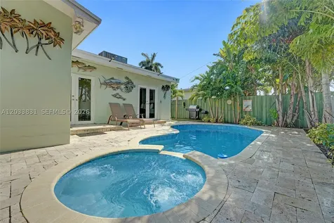 218 SE 4th Street Dania Beach FL 33004
