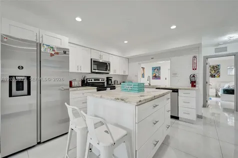218 SE 4th Street Dania Beach FL 33004