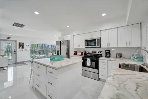 218 SE 4th Street Dania Beach FL 33004