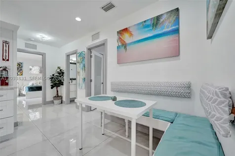 218 SE 4th Street Dania Beach FL 33004