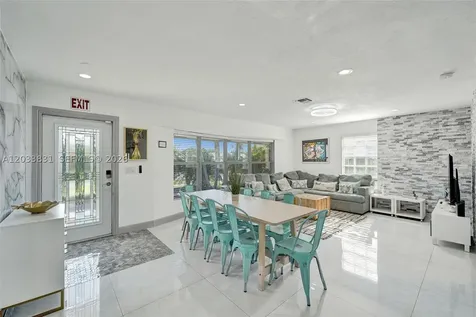 218 SE 4th Street Dania Beach FL 33004