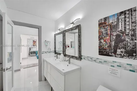 218 SE 4th Street Dania Beach FL 33004