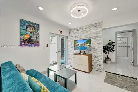 218 SE 4th Street Dania Beach FL 33004
