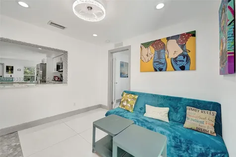 218 SE 4th Street Dania Beach FL 33004