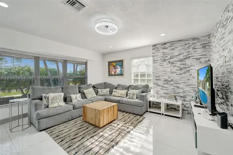 218 SE 4th Street Dania Beach FL 33004