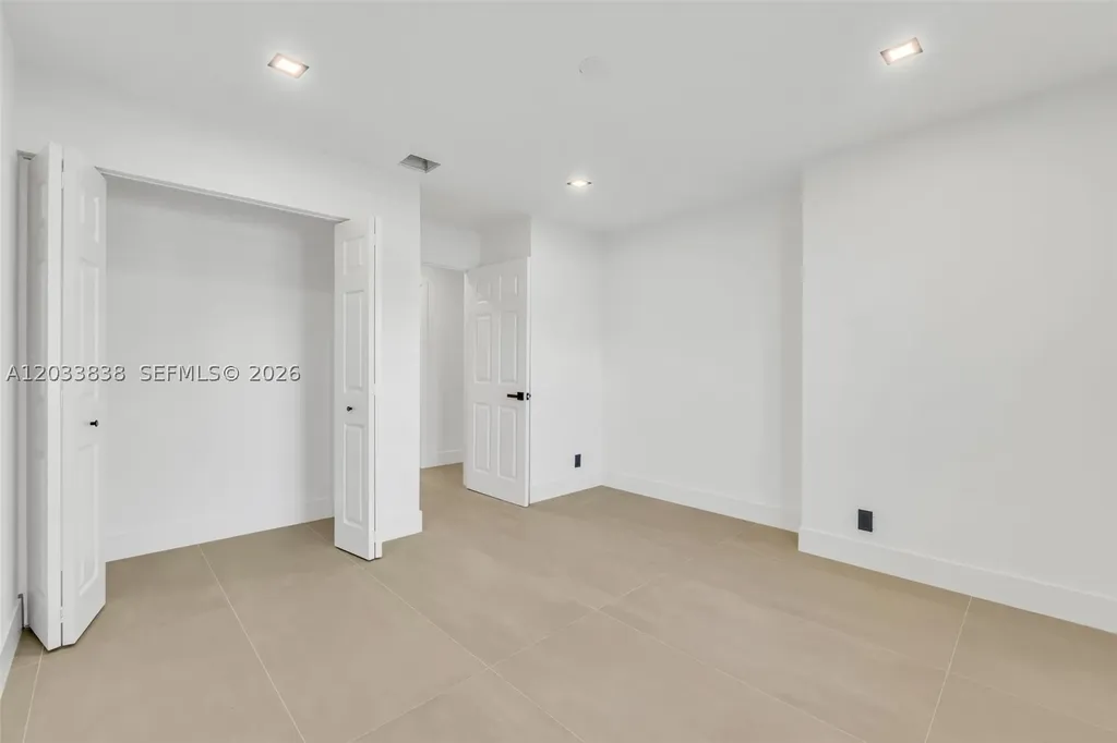 11834 Island Lakes Lane Boca Raton FL 33498