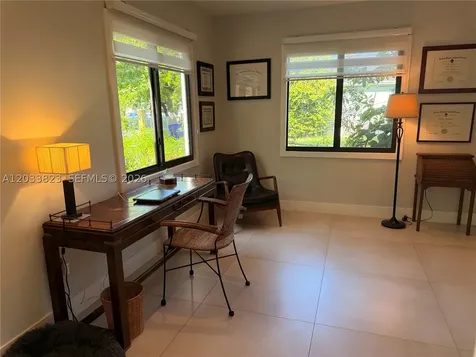 360 NW 40th Street Miami FL 33127