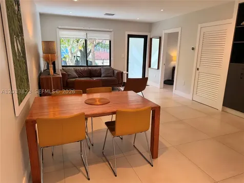 360 NW 40th Street Miami FL 33127