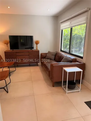 360 NW 40th Street Miami FL 33127