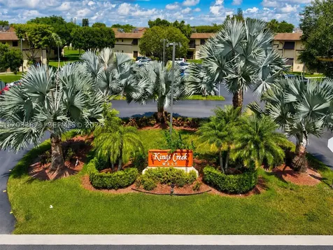 7935 SW 86th Street Miami FL 33143