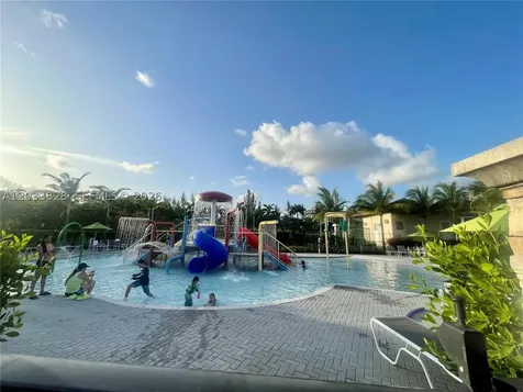 8858 NW 101st Place Doral FL 33178