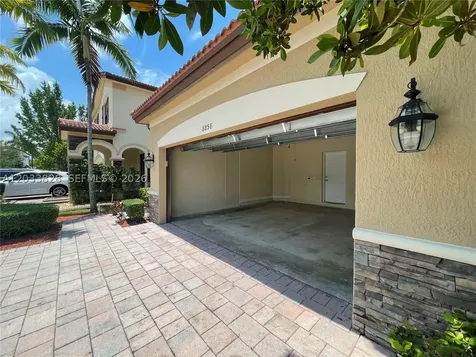 8858 NW 101st Place Doral FL 33178