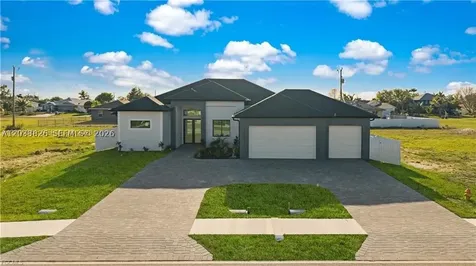 628 Chiquita Boulevard N Cape Coral FL 33993