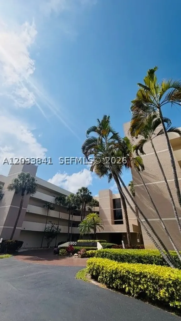 5800 Camino Real Boca Raton FL 33433