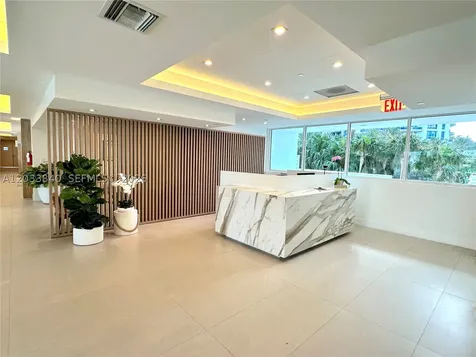 5900 Collins Avenue Miami Beach FL 33140
