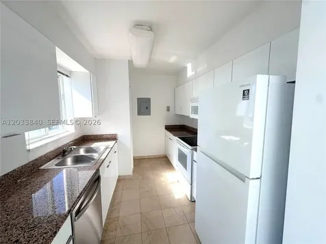 5900 Collins Avenue Miami Beach FL 33140