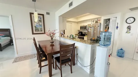 19501 W Country Club Drive Aventura FL 33180