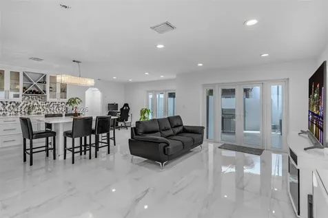 979 NW 126th Path Miami FL 33182