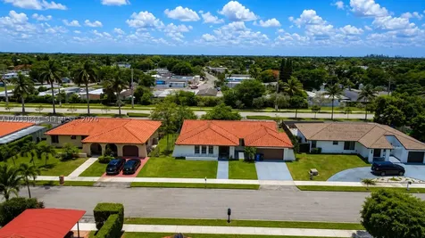 1330 SW 126th Place Miami FL 33184