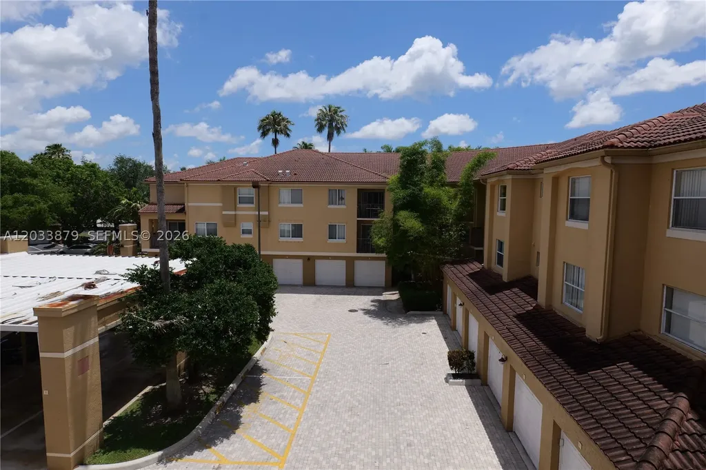 771 N Pine Island Road Plantation FL 33324