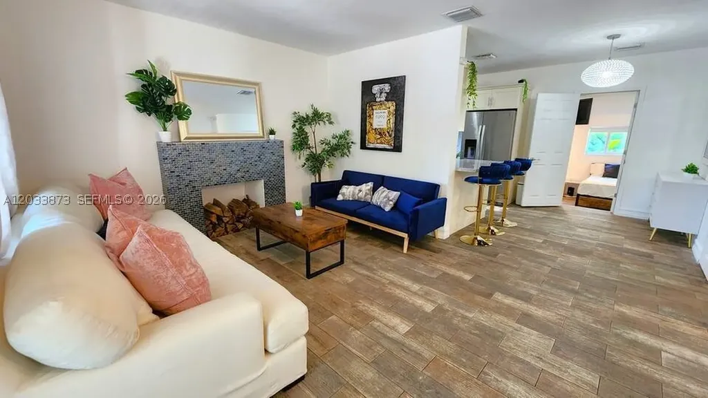 11 NW 47th Terrace Miami FL 33127