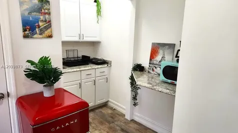 11 NW 47th Terrace Miami FL 33127