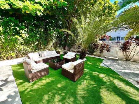 11 NW 47th Terrace Miami FL 33127
