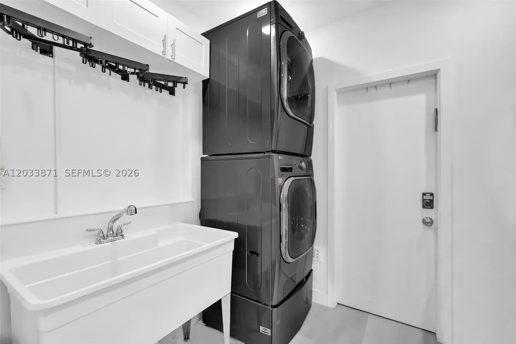 5080 SW 34th Terrace Hollywood FL 33312