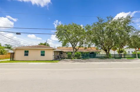 2247 Simms Street Hollywood FL 33020