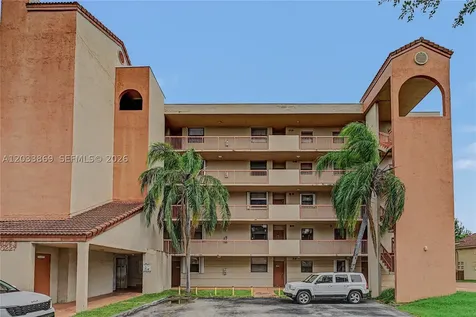 10227 NW 9th St Circle Miami FL 33172