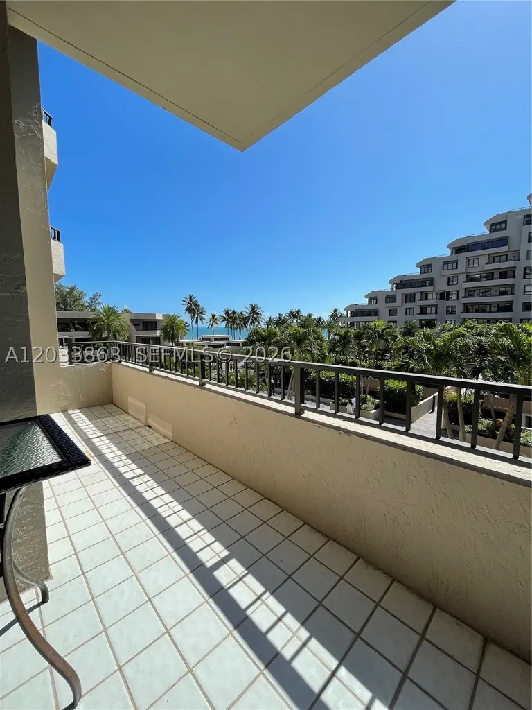 251 Crandon Boulevard Key Biscayne FL 33149