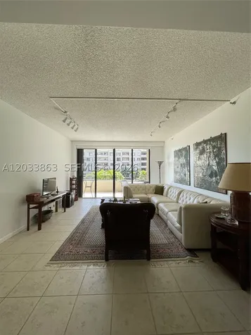 251 Crandon Boulevard Key Biscayne FL 33149