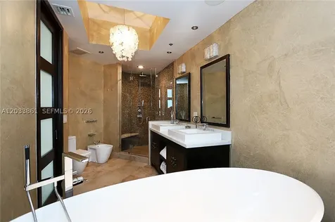 100 S Pointe Drive Miami Beach FL 33139