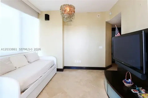 100 S Pointe Drive Miami Beach FL 33139